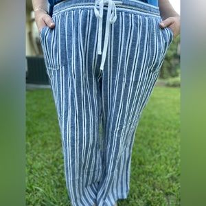 Women’s plus size 26/28 blue and white striped wide-leg linen pants.